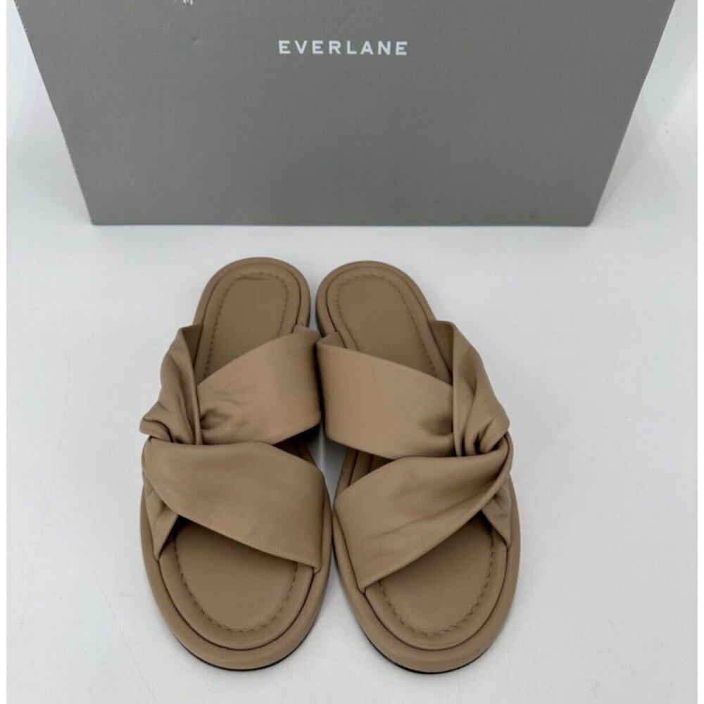Everlane The Day Twist Sandals in Warm Khaki/Beige size 6 Flat Slip-on Leather - Picture 2 of 6